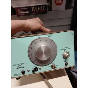 Vintage Grass PS33 Photic Stimulator Model PS33B Scientific Lab Equipment